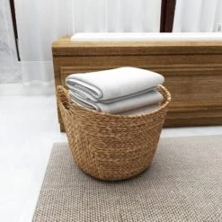 19" X 20" X 18" Brown Sea Grass Contemporary Storage Basket - Olivia & May -Olivia & May GUEST 0dbbb664 0a5d 4e0c 94c5 5390d2dd1970