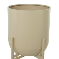 Olivia & May Modern Metal Planter Pot -Olivia & May GUEST b90e8993 004c 42d4 84bc 7977caa69ab7