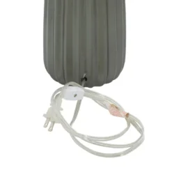 Traditional Ceramic Table Lamp - Olivia & May -Olivia & May GUEST fbefc8ec c1d0 4526 80a2 cdfebc2bad59